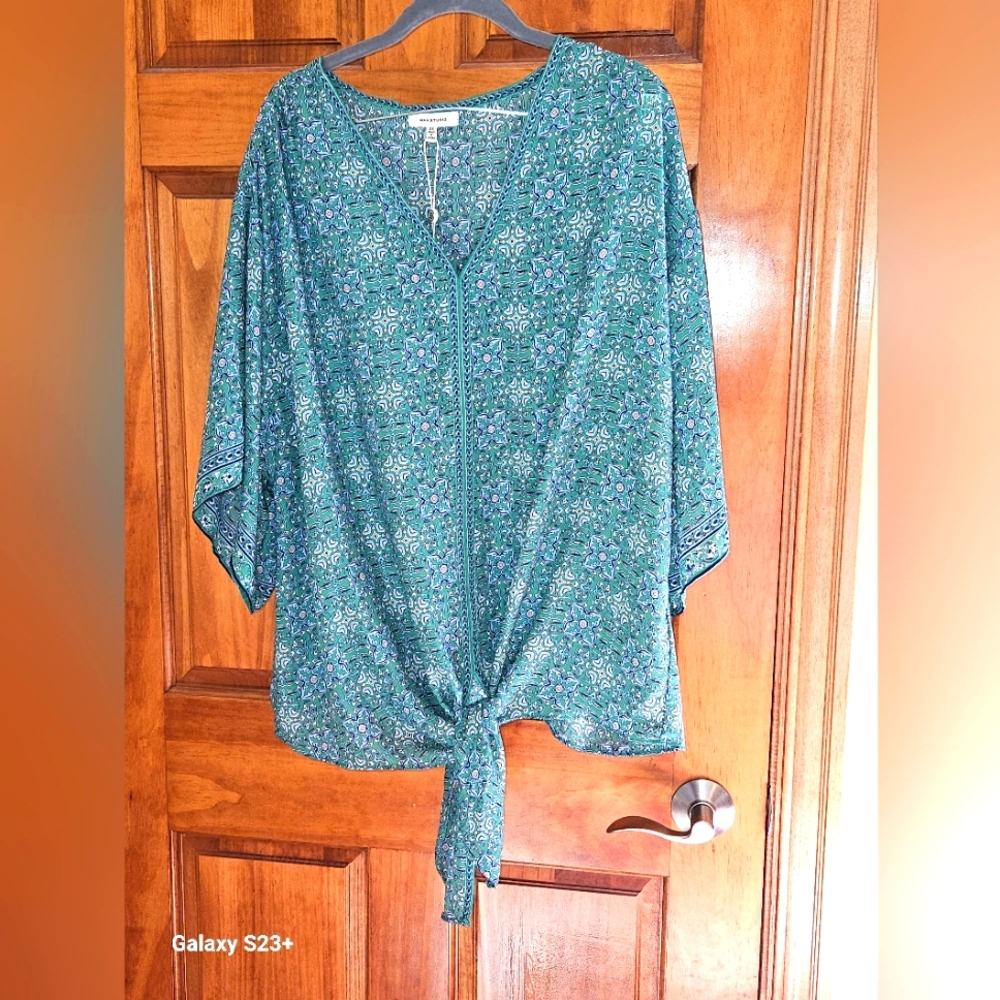 NWT Max Studio front tie shirt
